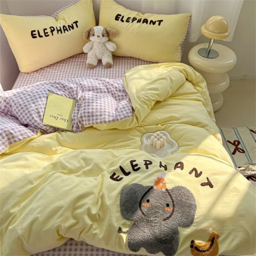 Cartoon's Trendy Autumn And Winter Bedding Set