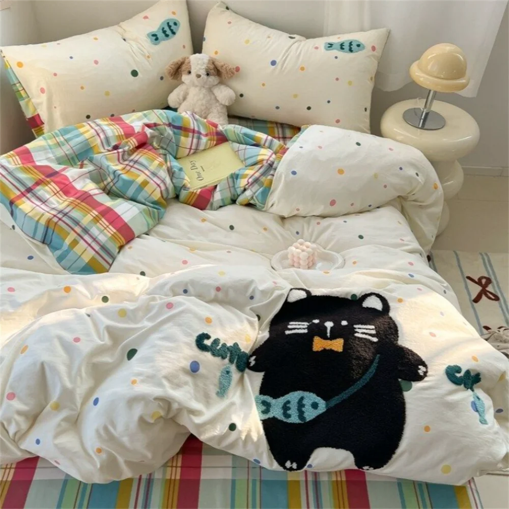 Cartoon's Trendy Autumn And Winter Bedding Set