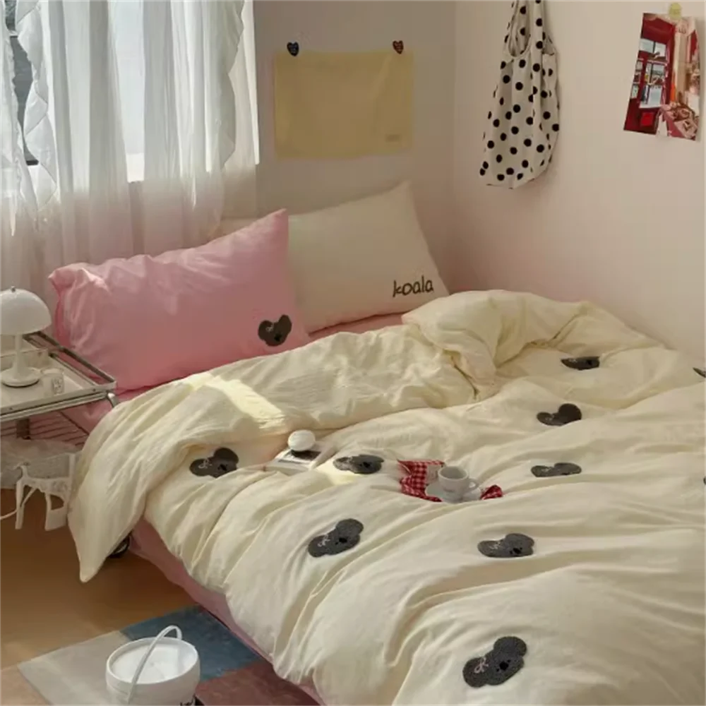 Ins Cute Cartoon's Lovely Bedding Set