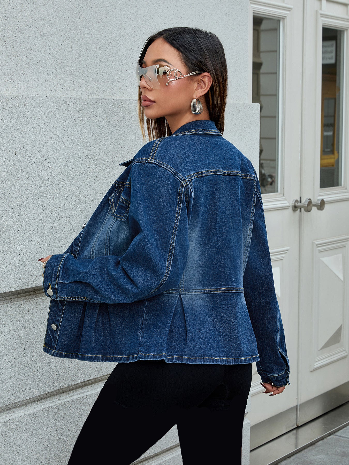 Women Tight Decorative Pocket Short Jacket