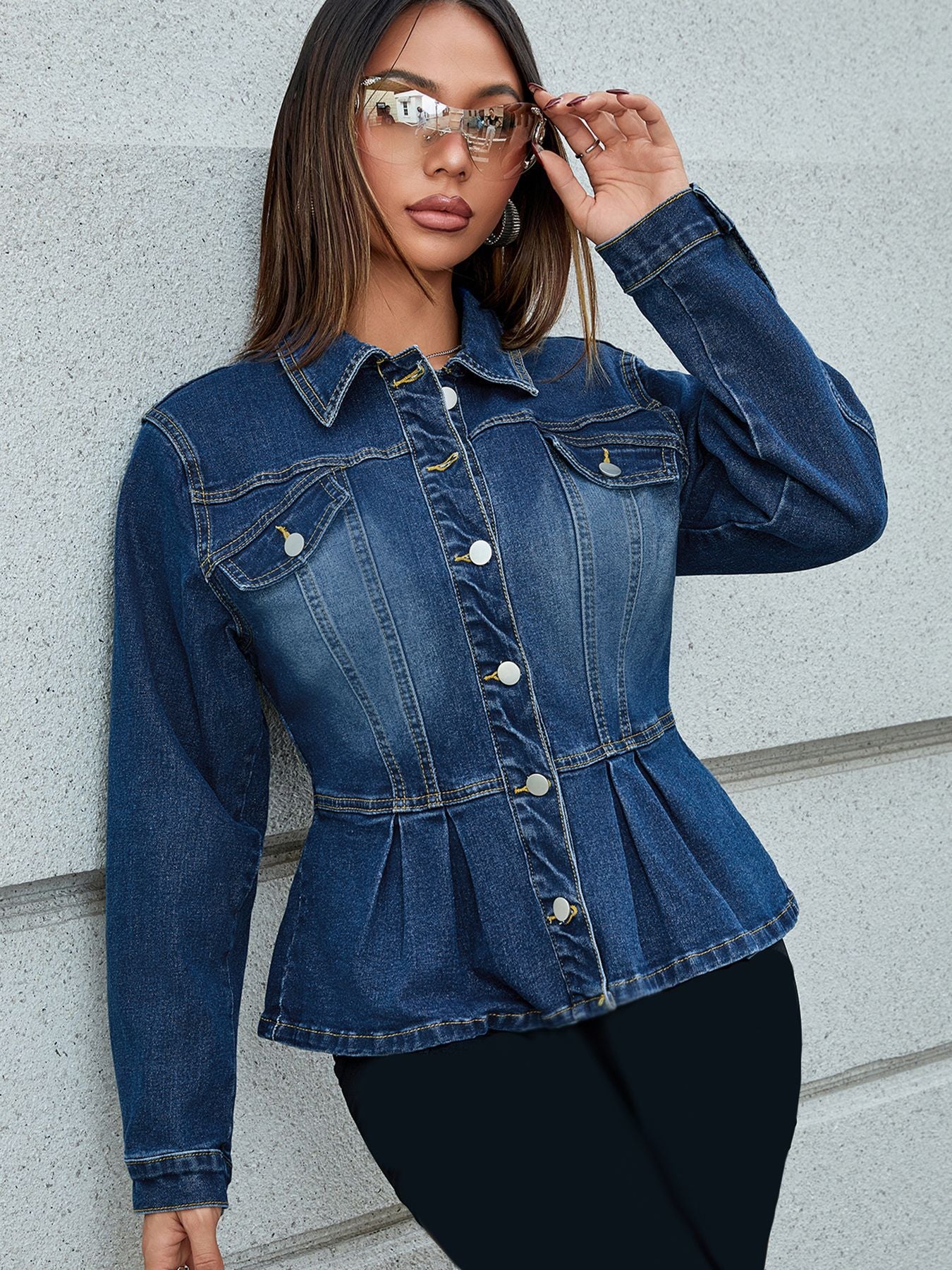 Women Tight Decorative Pocket Short Jacket