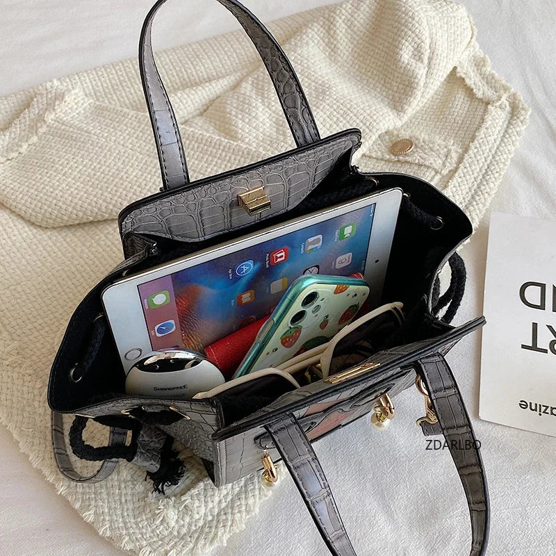 Cartoon Girl High Quality PU Leather Shoulder Bag