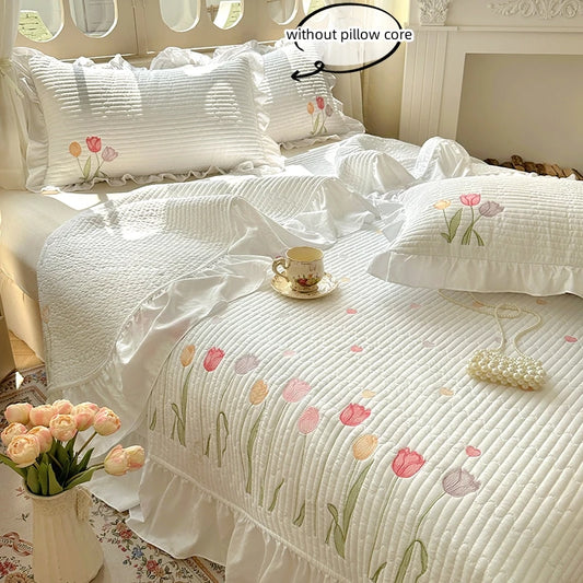 Quilt Bedding Set for All Seasons