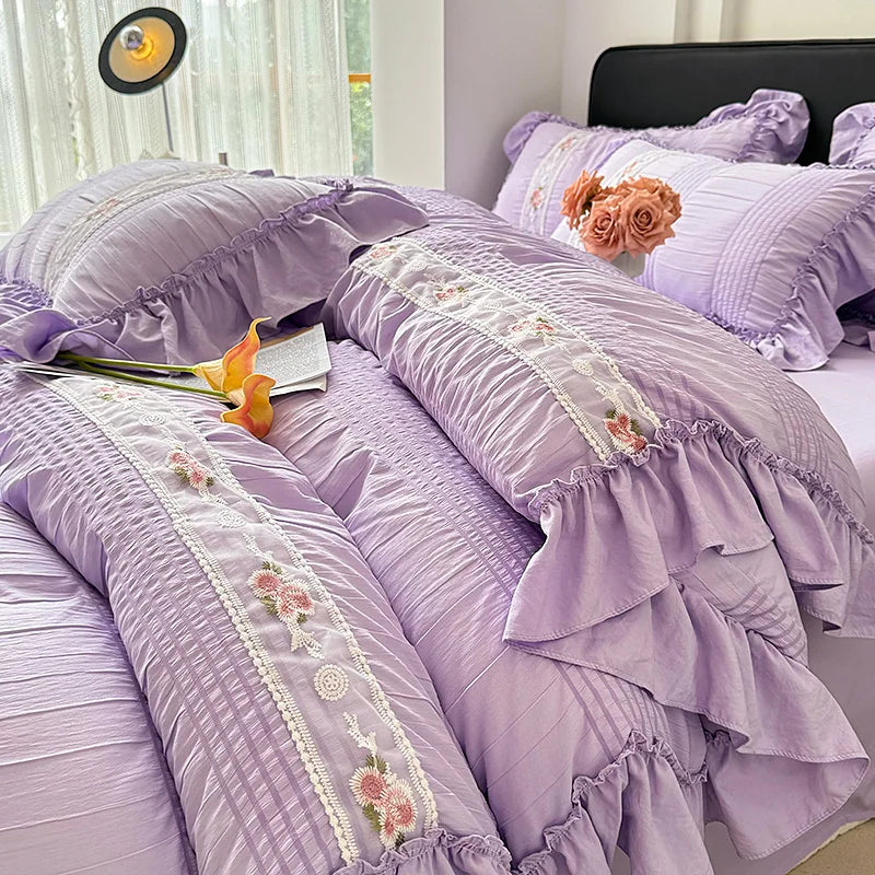 Princess Style Lace Ruffles Wedding Bedding Set
