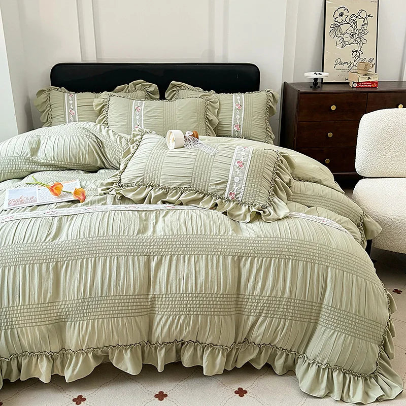 Princess Style Lace Ruffles Wedding Bedding Set