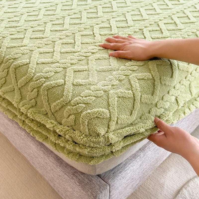 3D Embossed Velvet Mattress Cover for winter - Venus Trendy Fashion Online