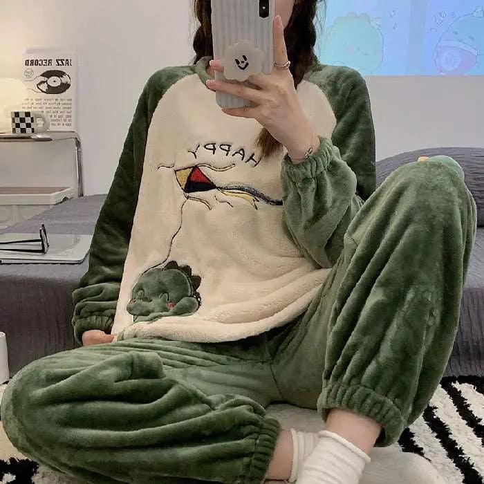 Autumn Winter New Warm Flannel Women Pajamas Set - Venus Trendy Fashion Online