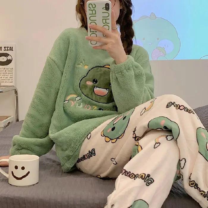 Autumn Winter New Warm Flannel Women Pajamas Set - Venus Trendy Fashion Online