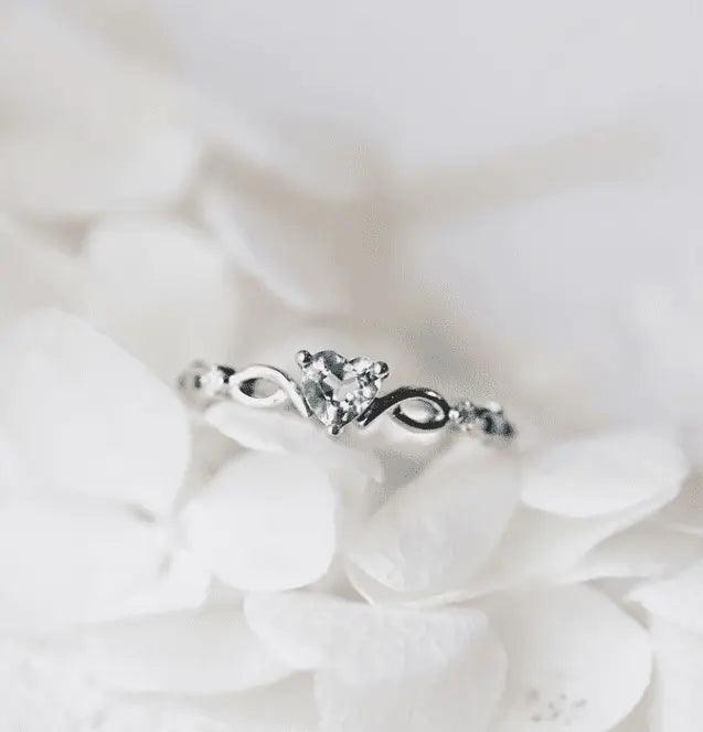 Huitan Simple Heart Ring - Venus Trendy Fashion Online