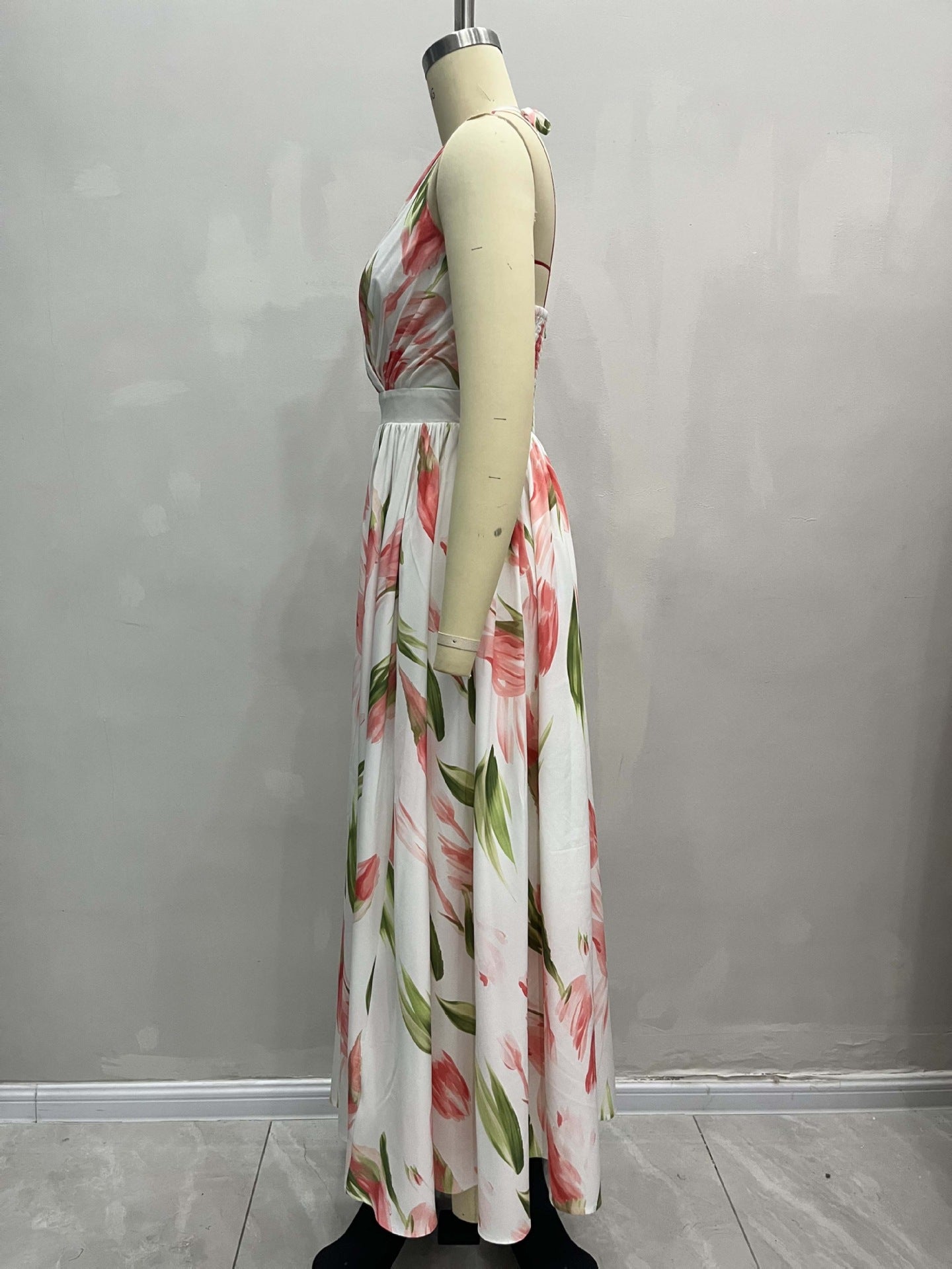 Summer V neck Backless Waist Trimming Elegant A line Dress