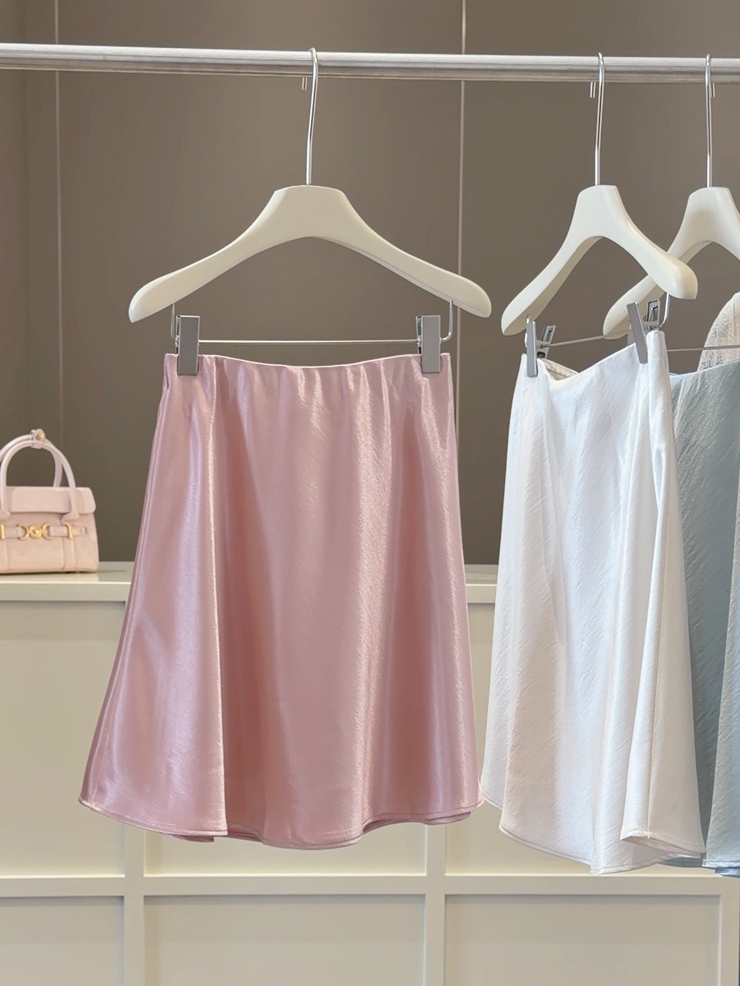 Graceful Satin Acetate Fishtail A Line Sheath Short Skirt