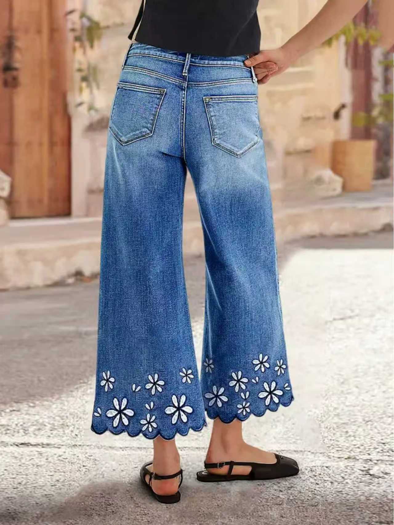 Women Embroidery Craft Loose Jeans
