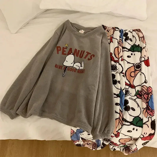 Cute Snoopy ladies Creative Cartoon Pajamas Sets