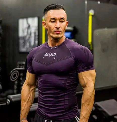 Men Quick Drying Breathable Stretch Tight Fitting T-Shirt