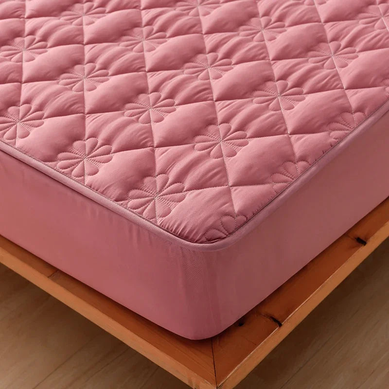 Thickened Quilted  Mattress Breathable Soft Bed Cover