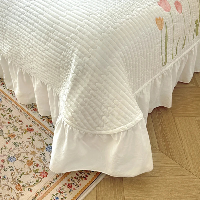 Quilt Bedding Set for All Seasons