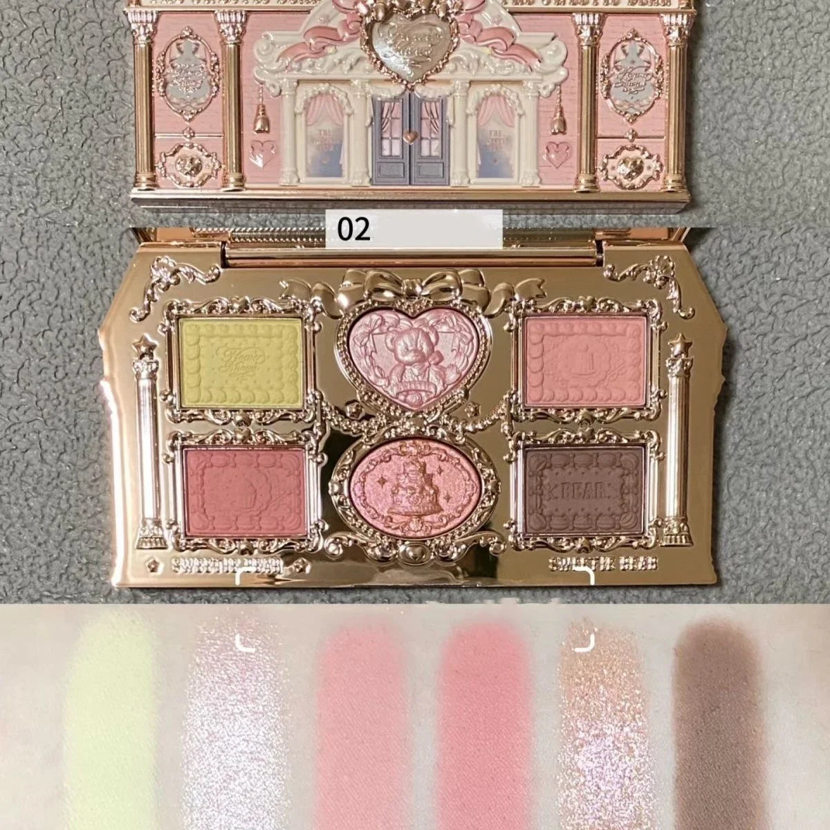 Flower Knows SWEETIE BEAR Highly Pigmented Eye Makeup Palette