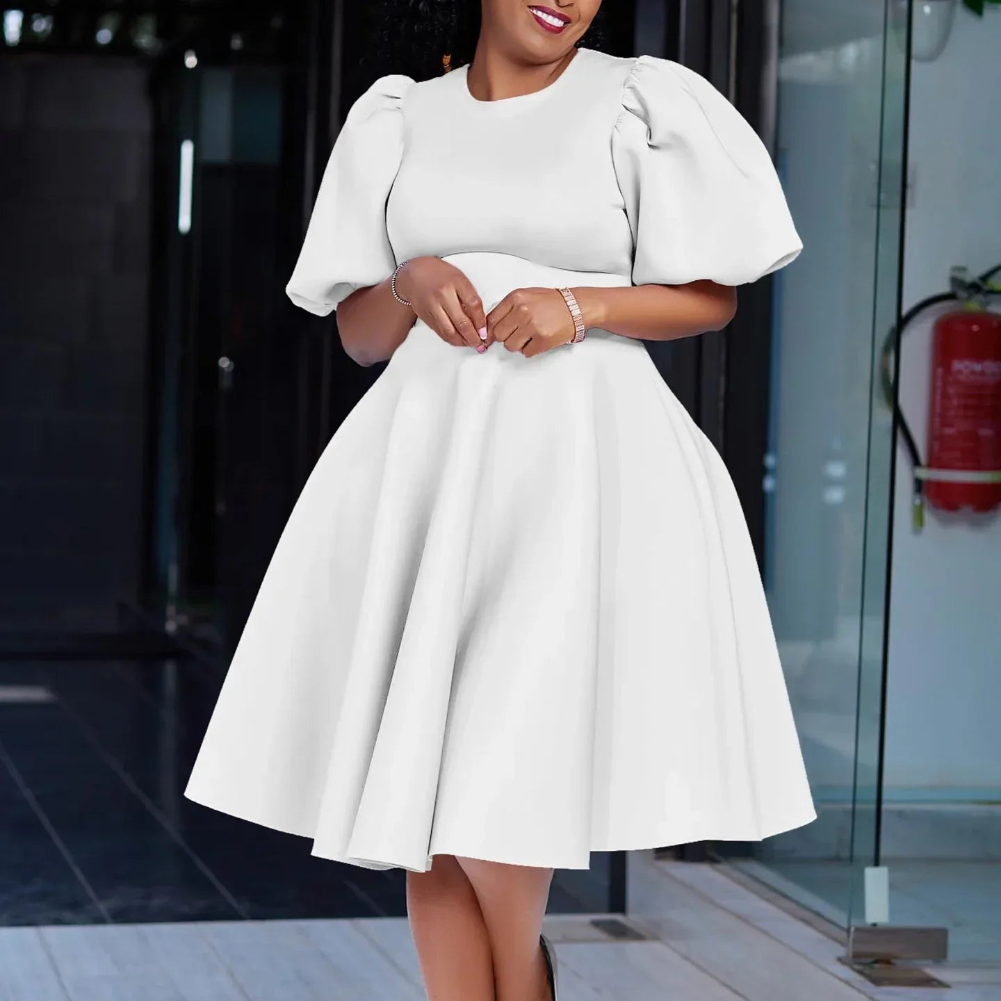 Elegant O Neck Short Sleeve High Waisted Pleated Dress