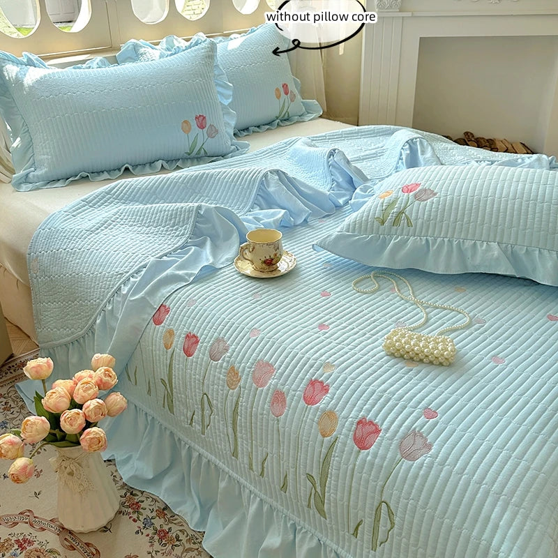 Quilt Bedding Set for All Seasons