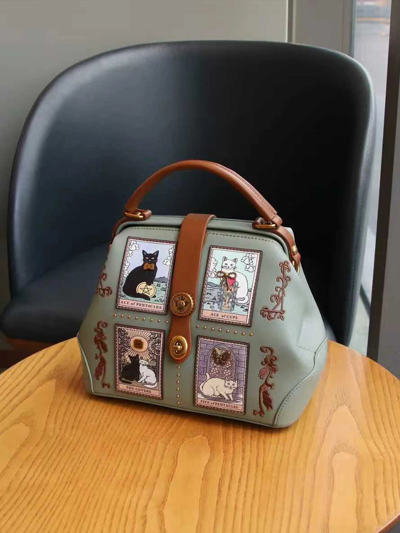 New Niche Design Luxury and Cute Cat Clip Bag