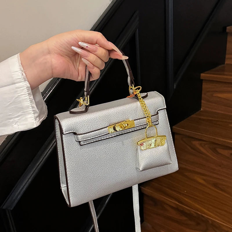 Women Luxury Vintage Leather Crossbody Bag