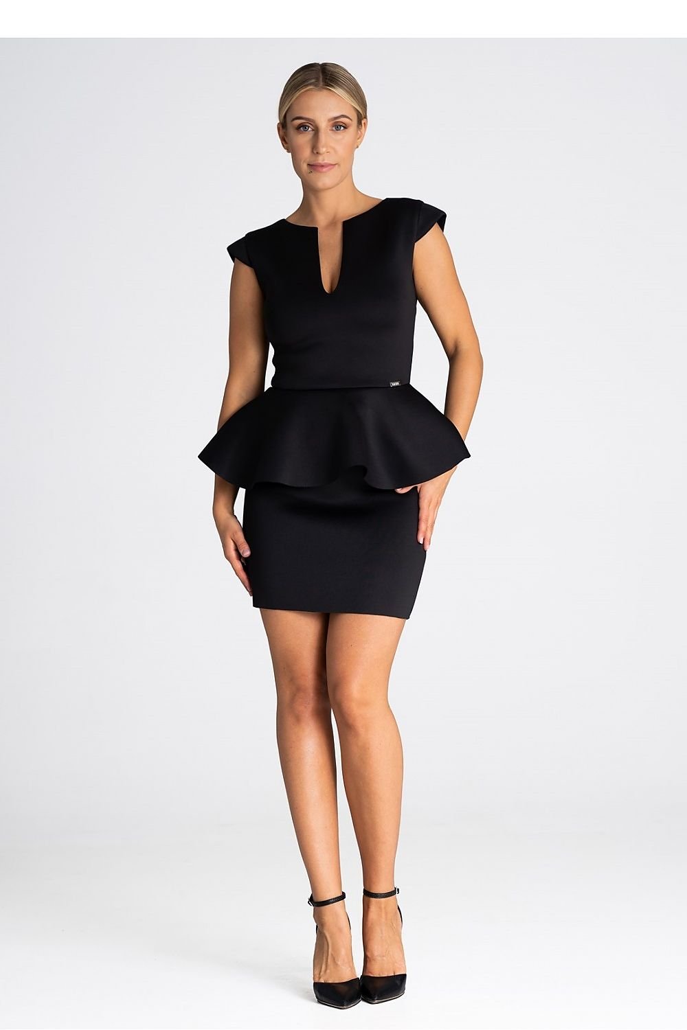 Dress Sukienka Model M975 Black - Figl - Venus Trendy Fashion Online